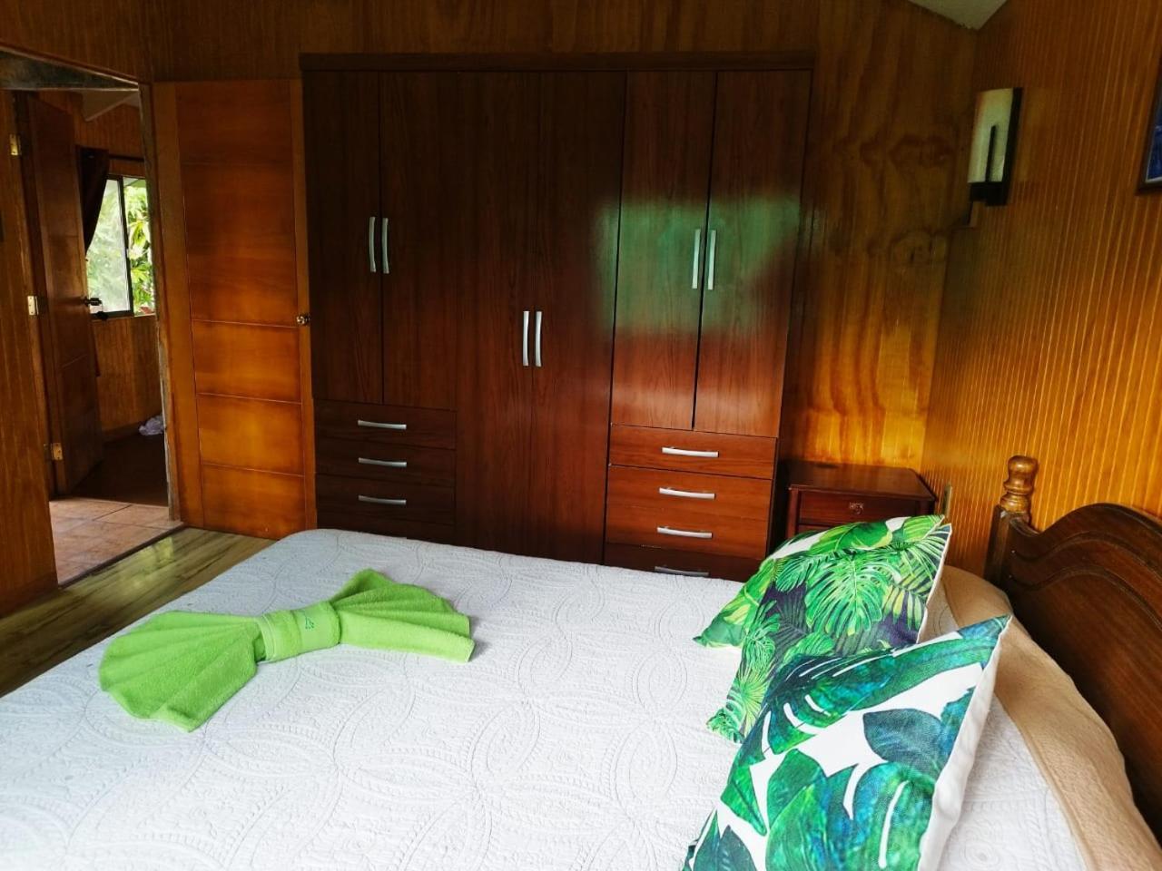 Hostal Avareipua Χάνγκα Ρόα Εξωτερικό φωτογραφία