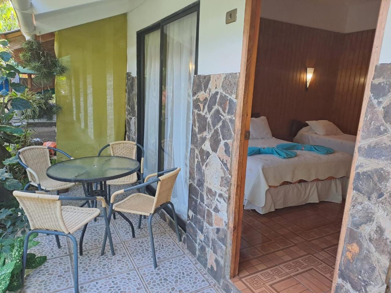 Hostal Avareipua Χάνγκα Ρόα Εξωτερικό φωτογραφία
